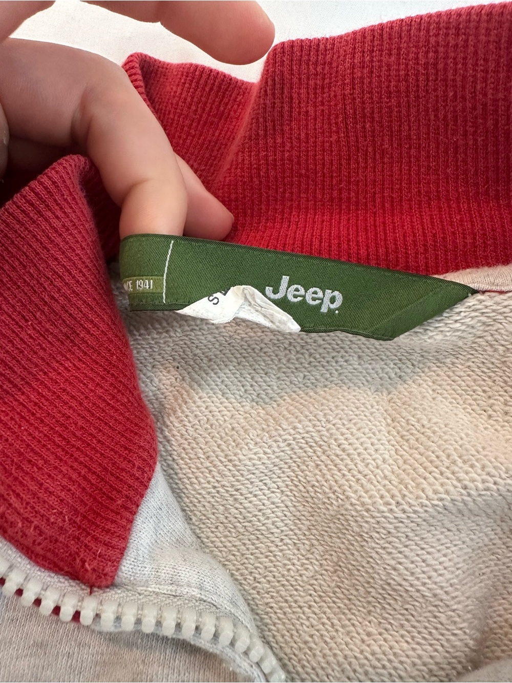 Jeep Red Collar Gray Interior Zip Jacket - Picture 3 of 6